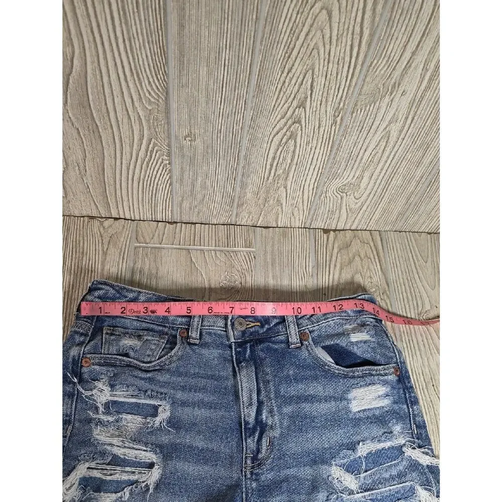 American Eagle Distressed Mom Short Jean Shorts Womens Size 6